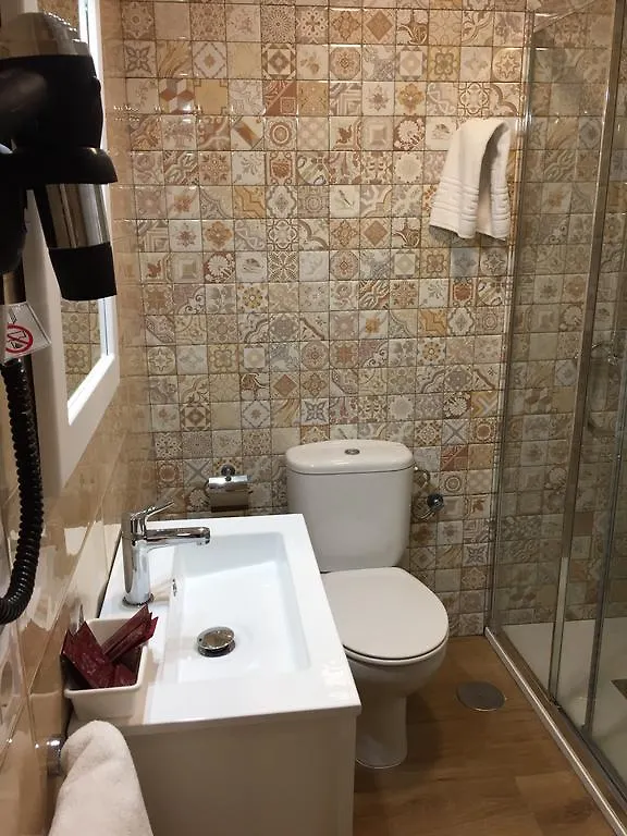 Guest house Hostal Lojo Conil De La Frontera