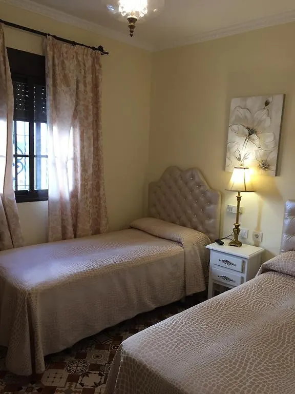 Guest house Hostal Lojo Conil De La Frontera